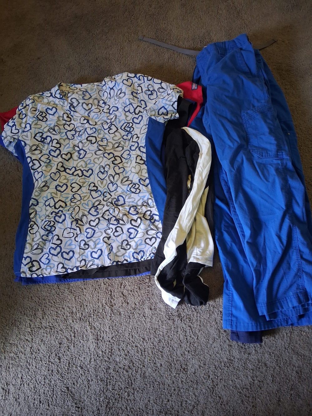 Womens 5 Scrub Tops/3 Bottoms Multicolors Size S-M